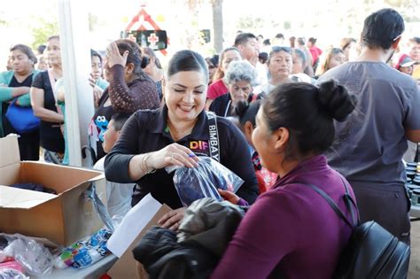 Entrega Dif La Paz Apoyos A Familias De El Pescadero