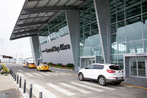 Ecuador busca posicionar aeropuerto de Manta entre las aerolíneas