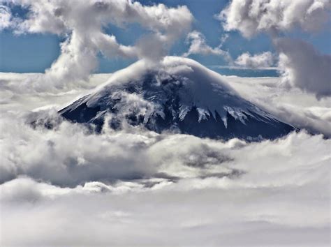 5-five-5: Cotopaxi (Latacunga - Ecuador)