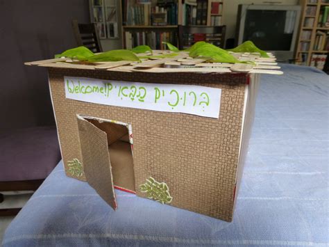 How To Build A Model Sukkah Sukkot Craft For Kids Holidappy