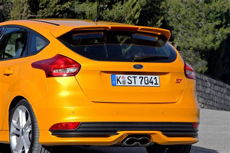 Maxton Design MK3 Ford Focus ST PRE FACELIFT Rear Side 59 OFF