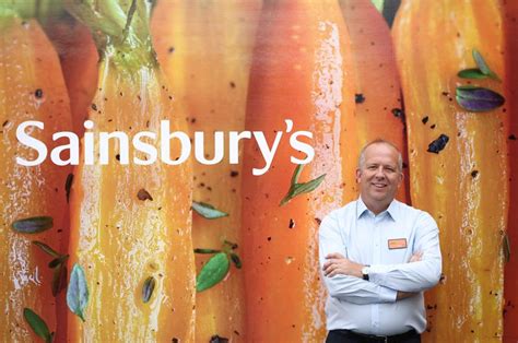 Le Patron De Sainsbury S Estime Qu Il Faut Combler Les Lacunes En