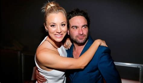 Libro Revela íntimos Detalles Del Intenso Romance De Kaley Cuoco Y Johnny Galecki Series De Tv