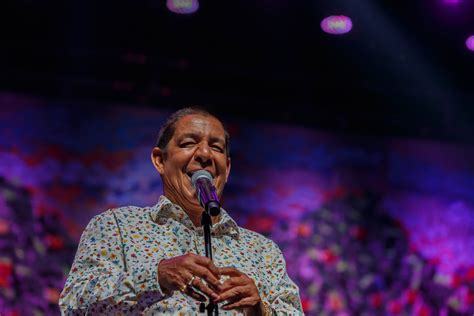 Veja fotos de show de Zeca Pagodinho em São Paulo 16 12 2023