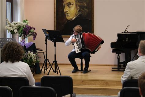 Fotorelacja Z Popisu Klasy Akordeonu R Szko A Muzyczna I