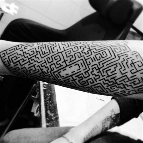 Labyrinth Tattoo Designs For Men Maze Ink Ideas Labyrinth Tattoo