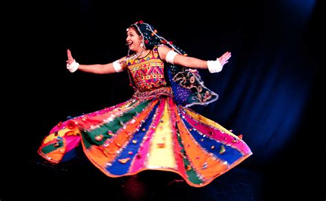 Indian Folk Dance Ghoomar Stuti Aga Classes And Performances