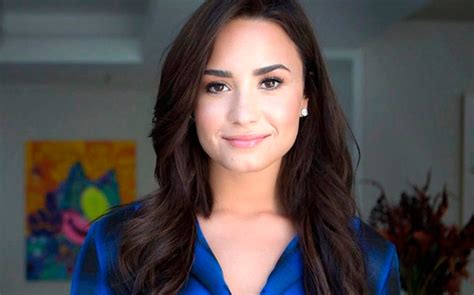 Demi Lovato Chega Ao Brasil Para Show No Z Festival Capricho