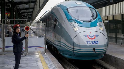 Ankara İzmir Hızlı Tren Hattı 2024 sonunda bitirilecek