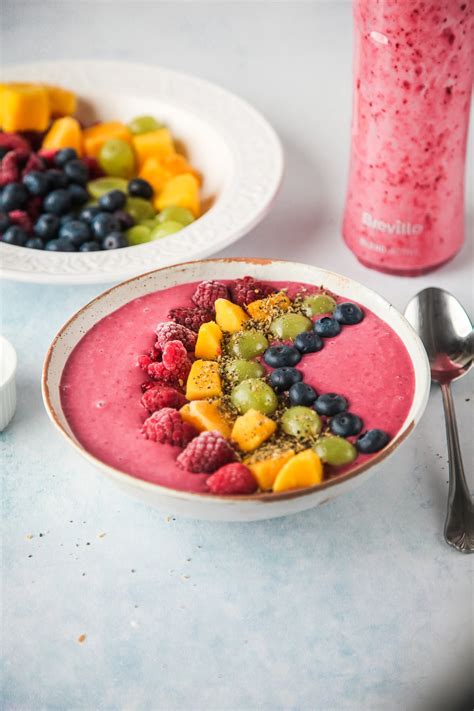 Rainbow Berry Smoothie Bowl - Wallflower Kitchen