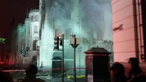 Plaza San Martín Las imágenes del incendio que consumió un histórico