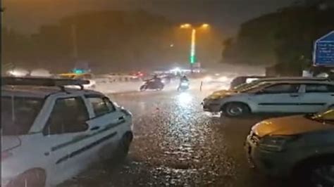 Heavy Rain Lashes Parts Of Delhi Imd Predicts Light Showers For