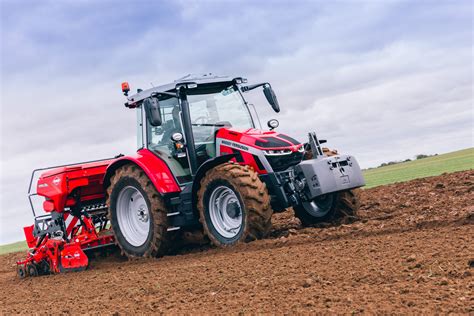 DER NEUE MASSEY FERGUSON 5S Landwirt News