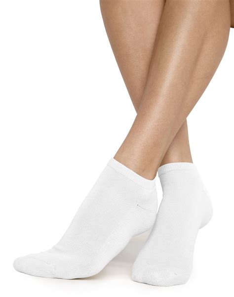 Hanes Comfortsoft® Women`s Low Cut Socks Extended Sizes