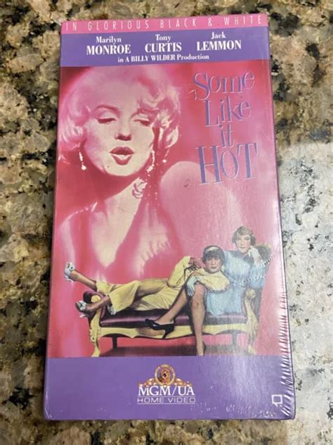 VINTAGE SOME LIKE It Hot Marilyn Monroe VHS Factory Sealed Rare 13 37