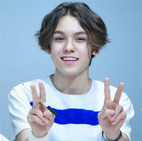 Seventeens Vernon Wiki K Drama Amino