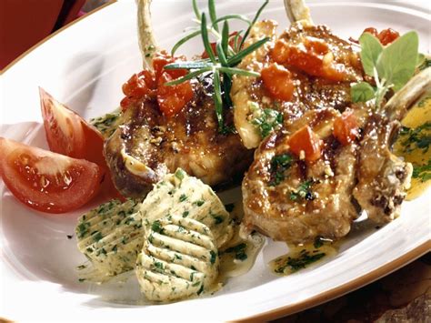 Herb-Roasted Lamb Chops Recipe | EatSmarter