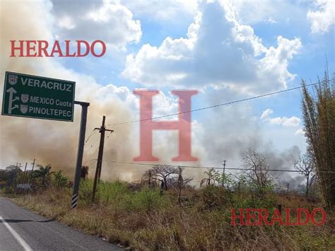 El Heraldo De Xalapa Reportan 4 Incendios De Pastizal Al Día En