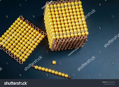 423 Thousand Cubes Images Stock Photos And Vectors Shutterstock