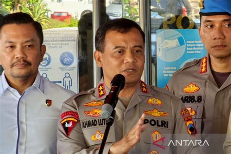 Polda Jateng Gagalkan Pengiriman 4 Kg Sabu Dari Kalimantan ANTARA News