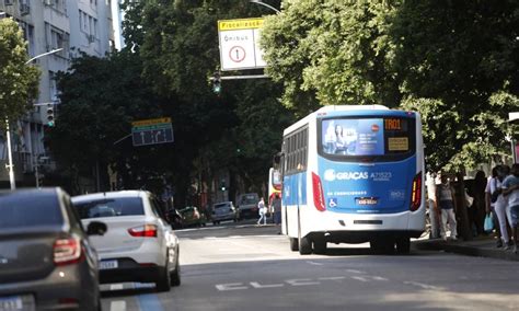 Ano Novo no Rio confira as linhas de ônibus que terão mudança de