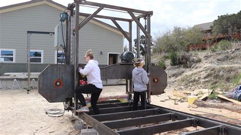 Slabbing With My Giant Bandsaw Mill Wilker Do S Bandsaw Mill