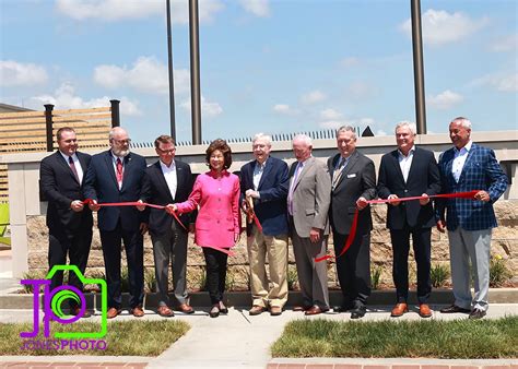 Officials Cut Ribbon On New Barkley Regional Airport Terminal | WKDZ Radio