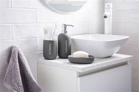 Cómo elegir accesorios de baño Leroy Merlin