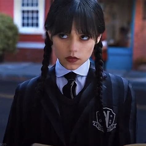 Wednesday Icon Jenna Ortega Wednesday Addams Hogwarts