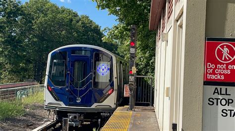 R211a Departs Aqueduct Racetrack Station Youtube