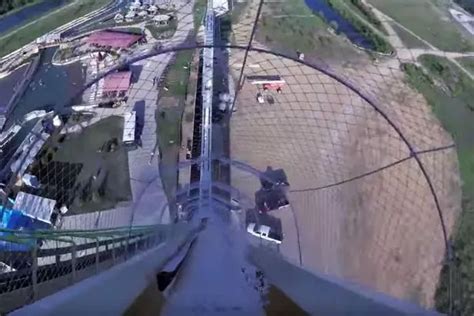 Footage Shows Terrifying Ft Descent On World S Tallest Waterslide