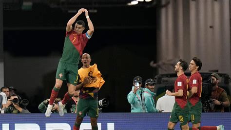 Cristiano Rolando Es Hist Rico Se Convierte En El Nico Futbolista