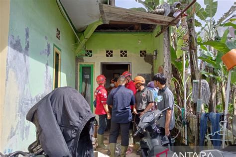 Bpbd Belasan Rumah Di Kota Sukabumi Rusak Terdampak Gempa Cianjur