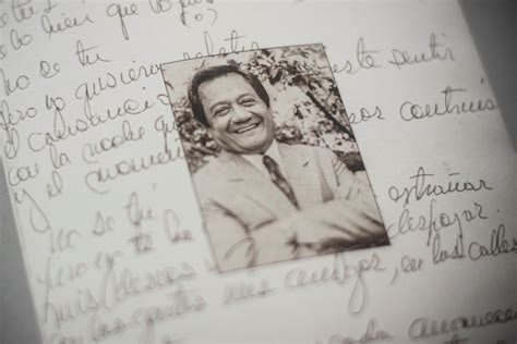 Bibliotecas reciben libros sobre Armando Manzanero Noticias de Yucatán