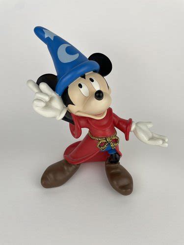 Mickey Mouse Sorcerers Apprentice Figurine In Resin From Disney 2000s