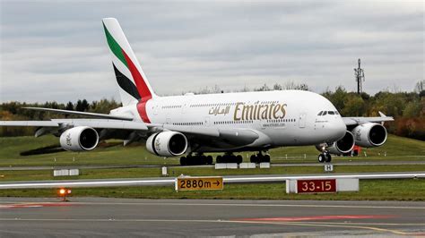 Flughafen Hamburg Emirates Zieht A Aus Fuhlsb Ttel Ab