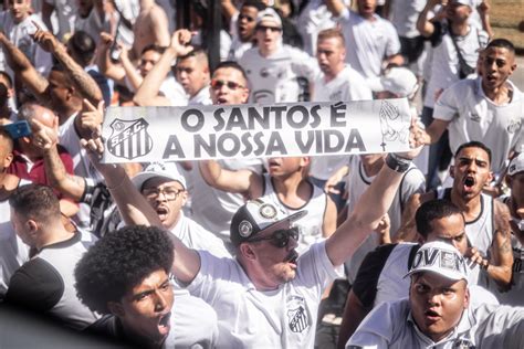 Torcida Do Santos Esgota Ingressos Para Jogo Contra O Gr Mio Em Menos