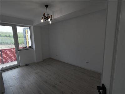 Apartament Camere Garaj Bloc Nou Zona Regal