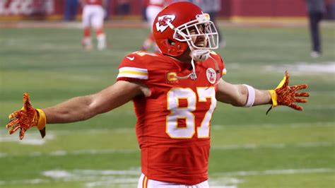 Travis Kelce Fantasy Football Outlook Makes Him TE1 and Top-12 Overall ...