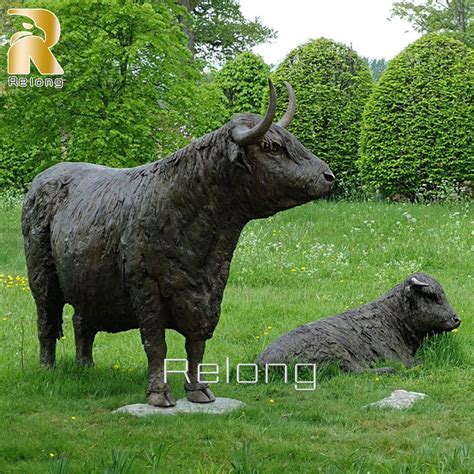 Life Size Bronze Casting Highland Cow Statue Bronze Cattle Sculpture