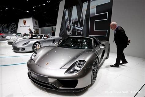 Porsche To Debut Amid Market Tumult In Historic Ipo