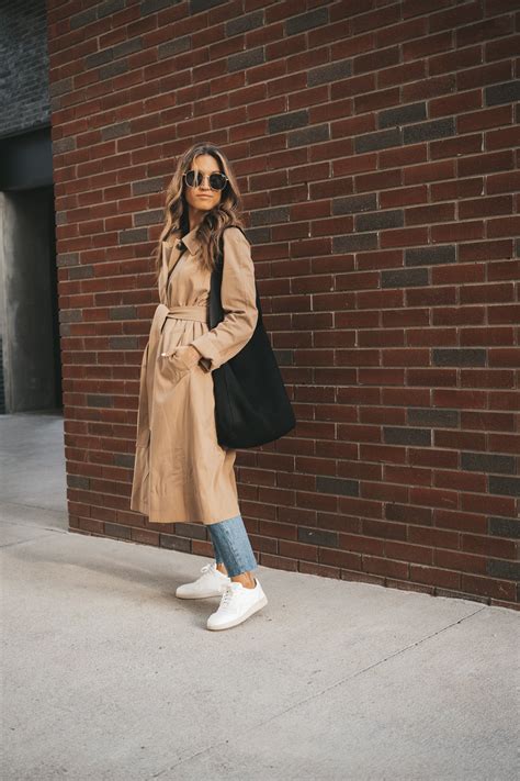 How To Style A Trench Coat For Spring Stitch And Salt
