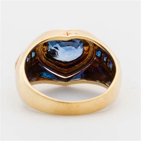 Ring With Heart Cut Sapphire Bukowskis