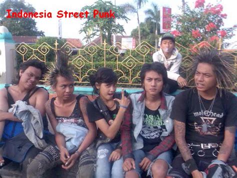 Kehidupan Anak Punk Dan Anak Jalanan Punk Street Di Serambi Aceh