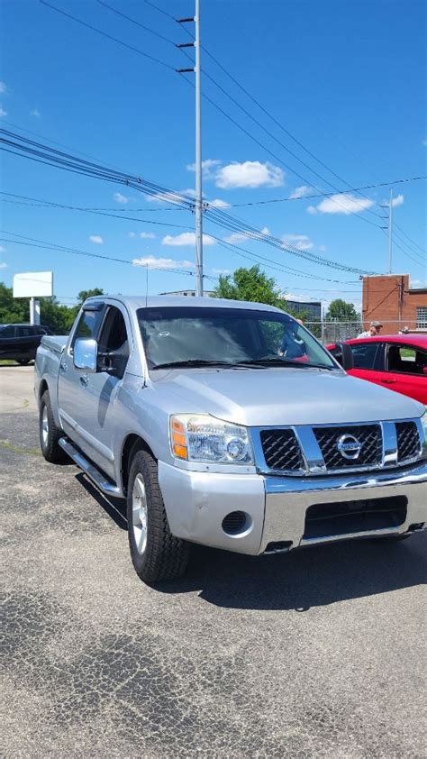 Nissan Titan Xe Crew Cab Wd