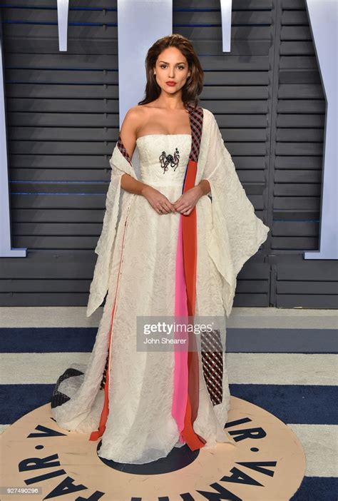 Actress Eiza Gonzalez Attends The 2018 Vanity Fair Oscar Party Hosted