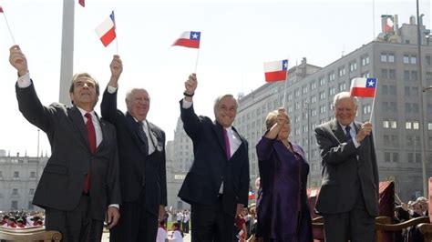 La historia de la foto que reunió a Piñera Bachelet Frei Lagos y