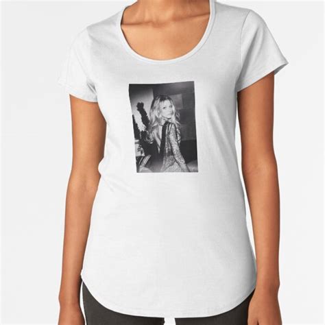 Blake Lively T Shirt By Clairemikuska Redbubble