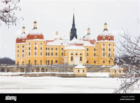 Moritzburg Castle Hi Res Stock Photography And Images Alamy