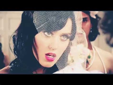 Katy Perry Hot N Cold Video Oficial YouTube